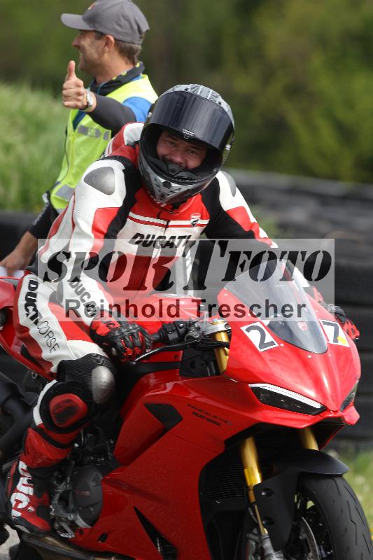 /Archiv-2025/10 23.04.2025 Cornu Master School ADR/rot-rouge/27